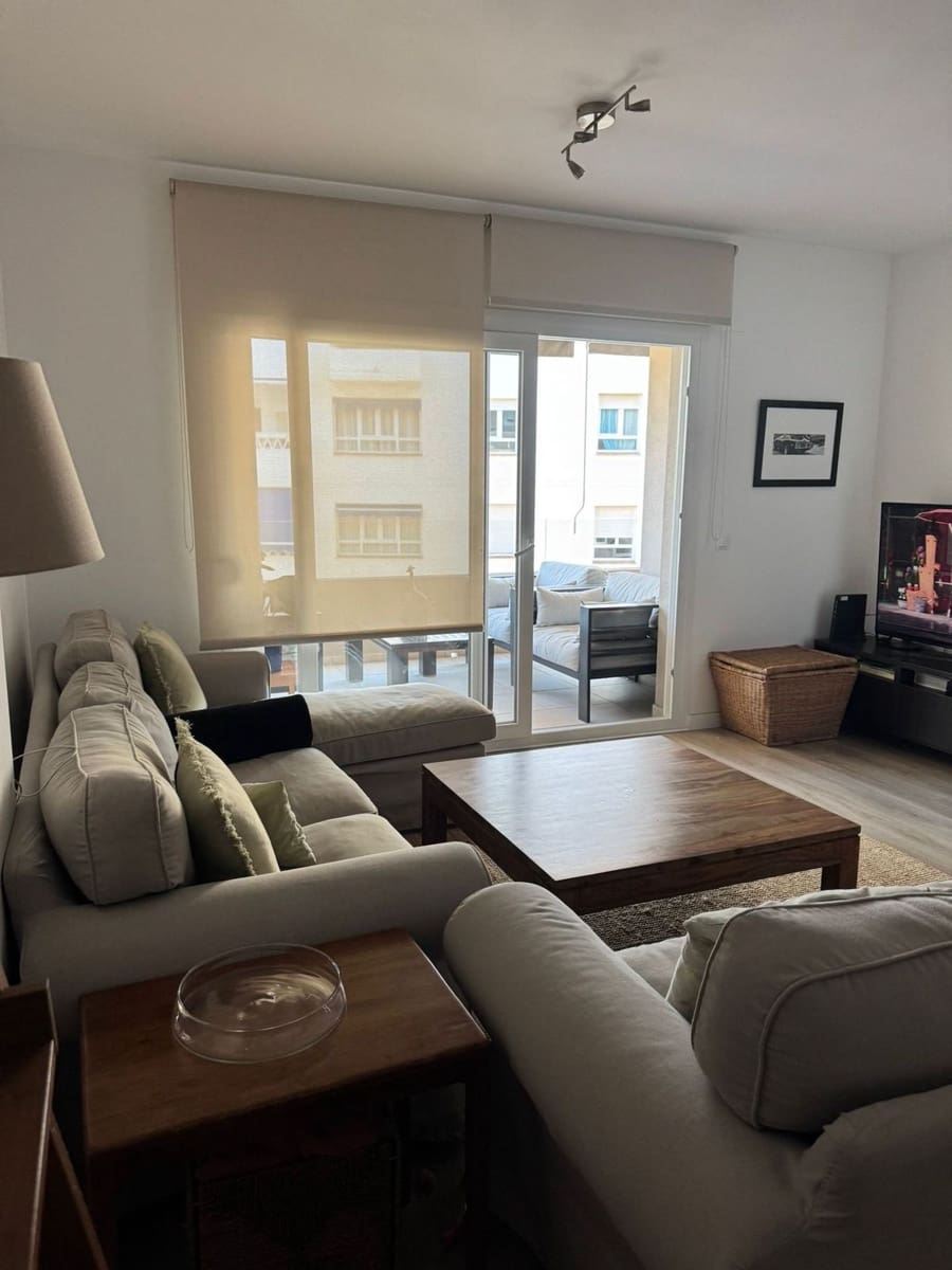 3 bedroom Apartment for sale in Nueva Andalucia - € 420,000 (Ref: 9456056)