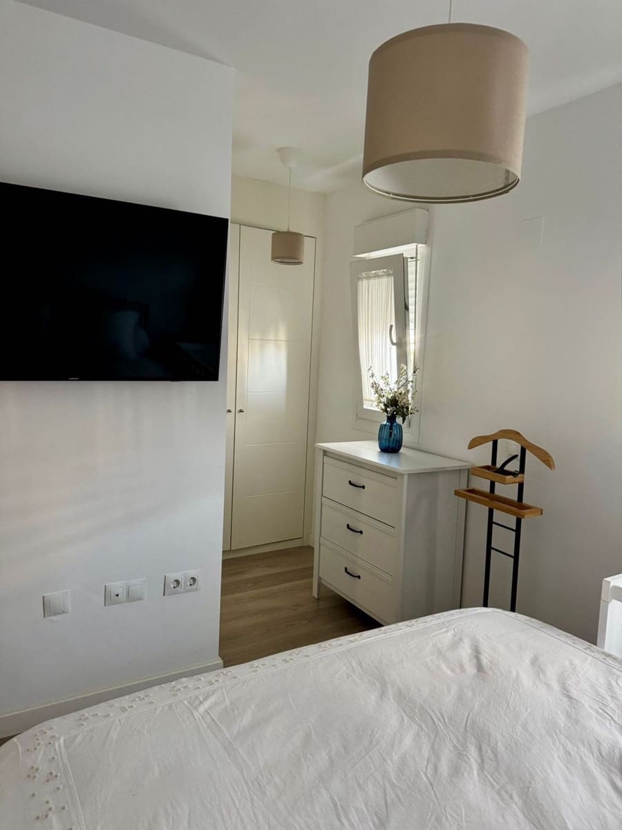 3 bedroom Apartment for sale in Nueva Andalucia - € 420,000 (Ref: 9456056)