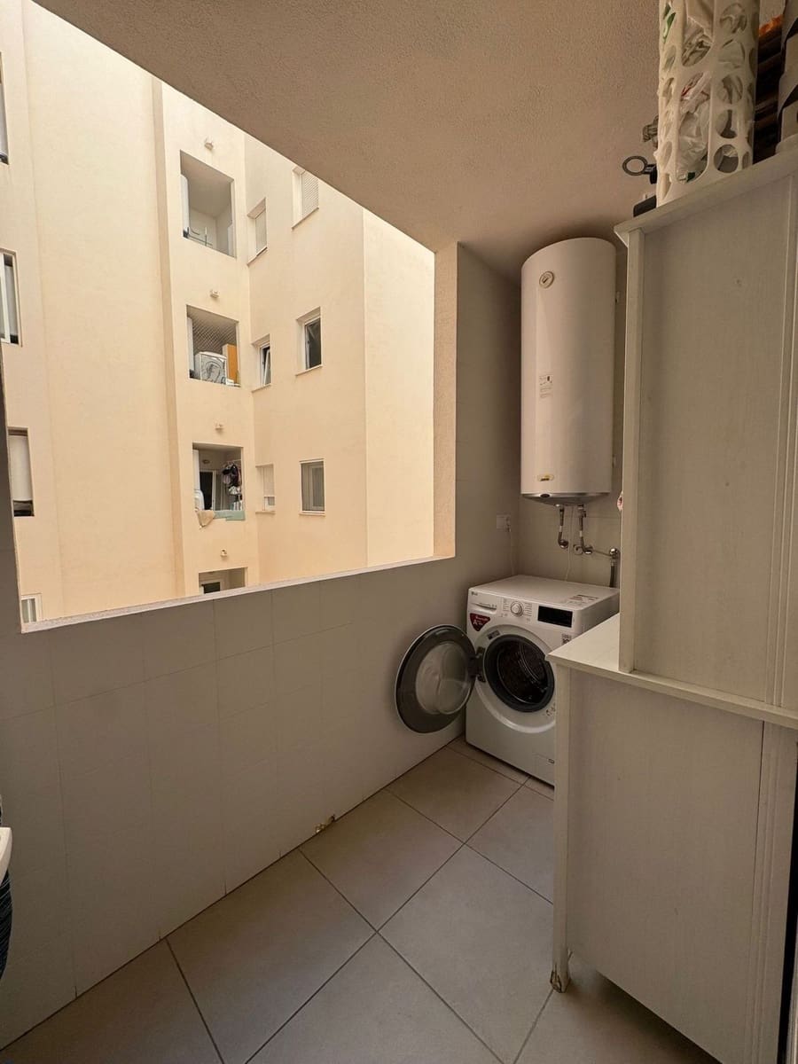 3 bedroom Apartment for sale in Nueva Andalucia - € 420,000 (Ref: 9456056)