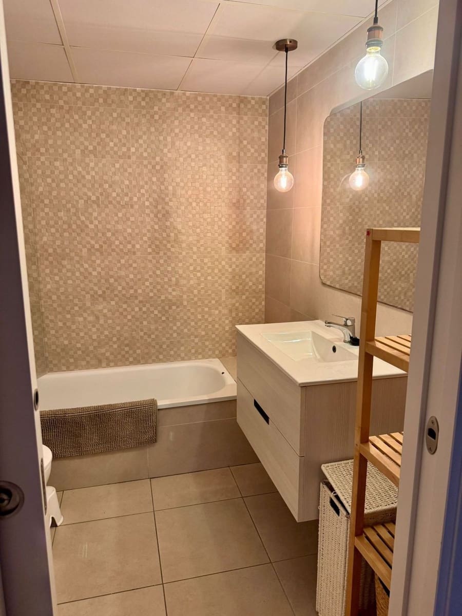 3 bedroom Apartment for sale in Nueva Andalucia - € 420,000 (Ref: 9456056)