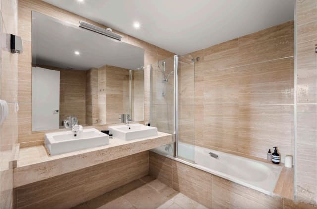 2 quarto Apartamento para venda em Benahavís - 583 000 € (Ref: 9456060)