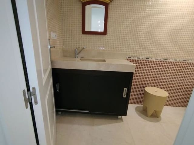 4 slaapkamer Appartement te koop in Benalmadena Costa, Benalmádena - € 739.000 (Ref: 9456061)