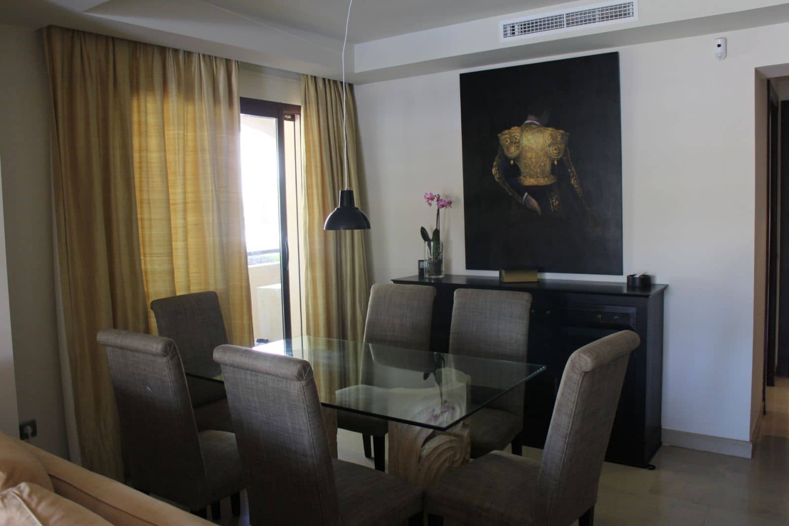 2 bedroom Apartment for sale in Nueva Andalucia - € 750,000 (Ref: 9456063)