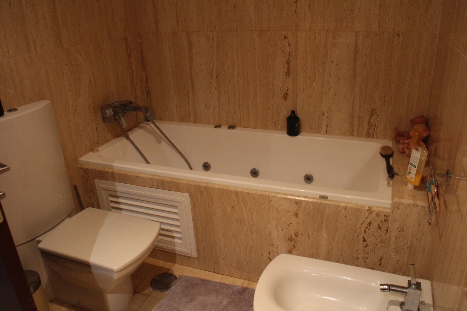 2 bedroom Apartment for sale in Nueva Andalucia - € 750,000 (Ref: 9456063)