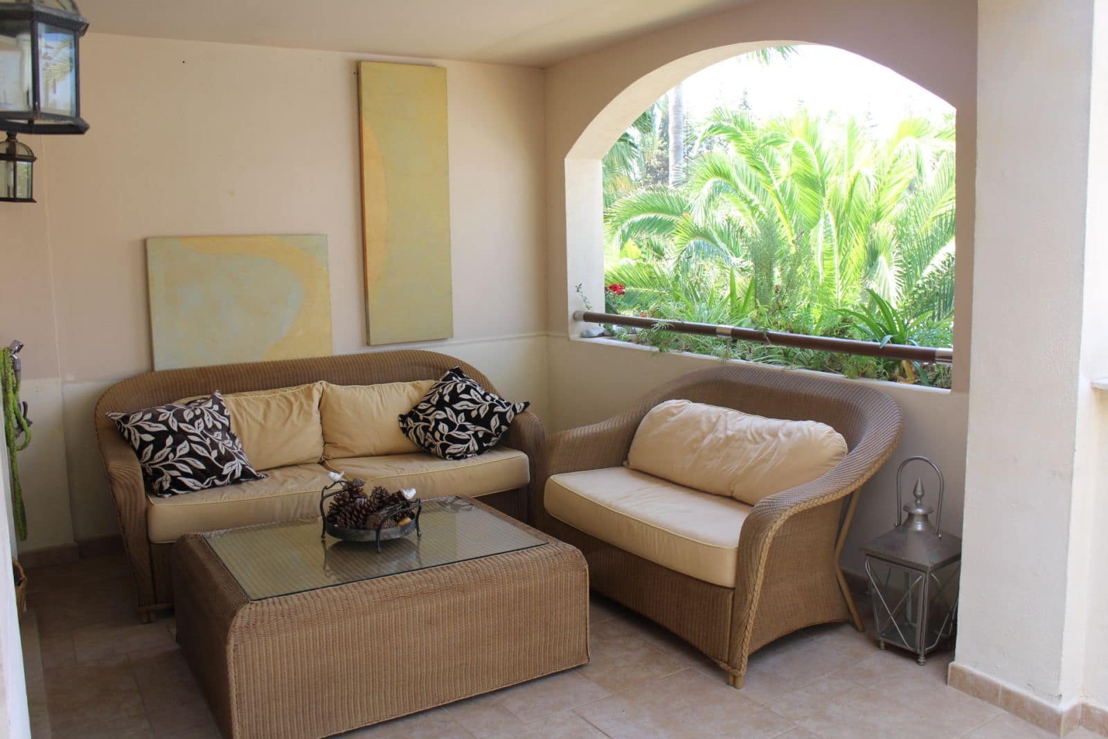 2 bedroom Apartment for sale in Nueva Andalucia - € 750,000 (Ref: 9456063)