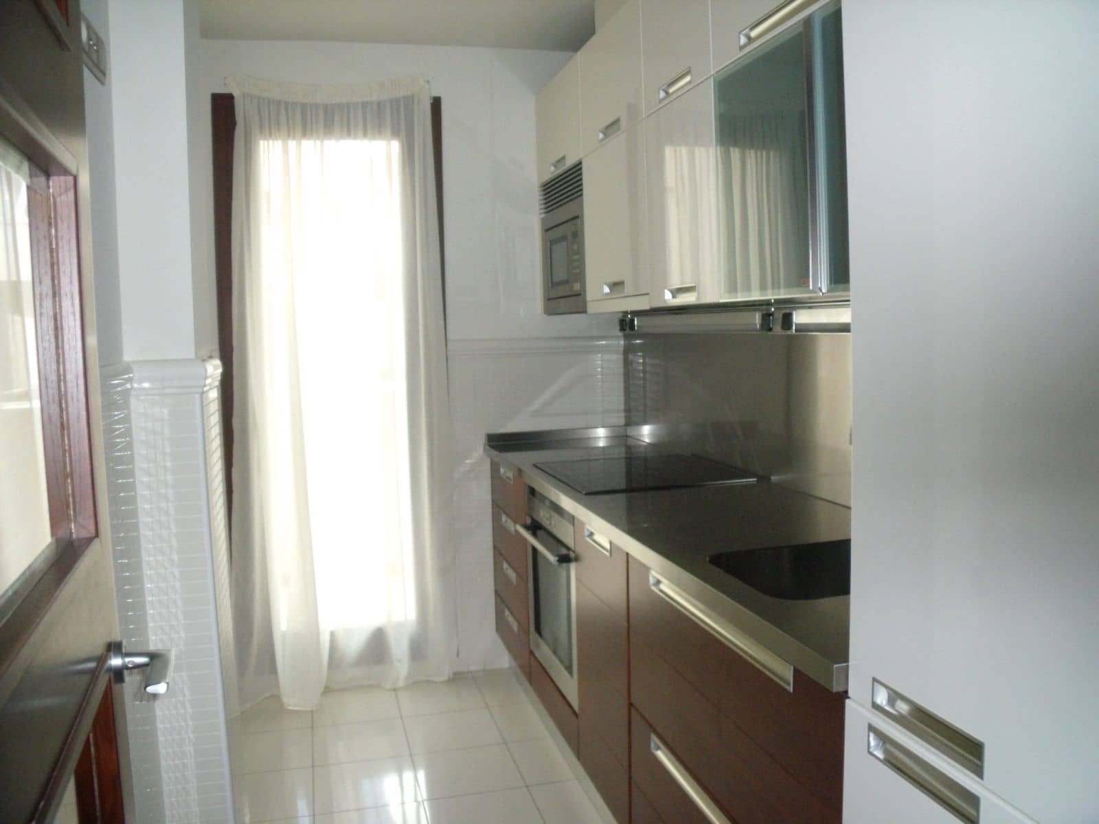 2 bedroom Apartment for sale in Nueva Andalucia - € 750,000 (Ref: 9456063)
