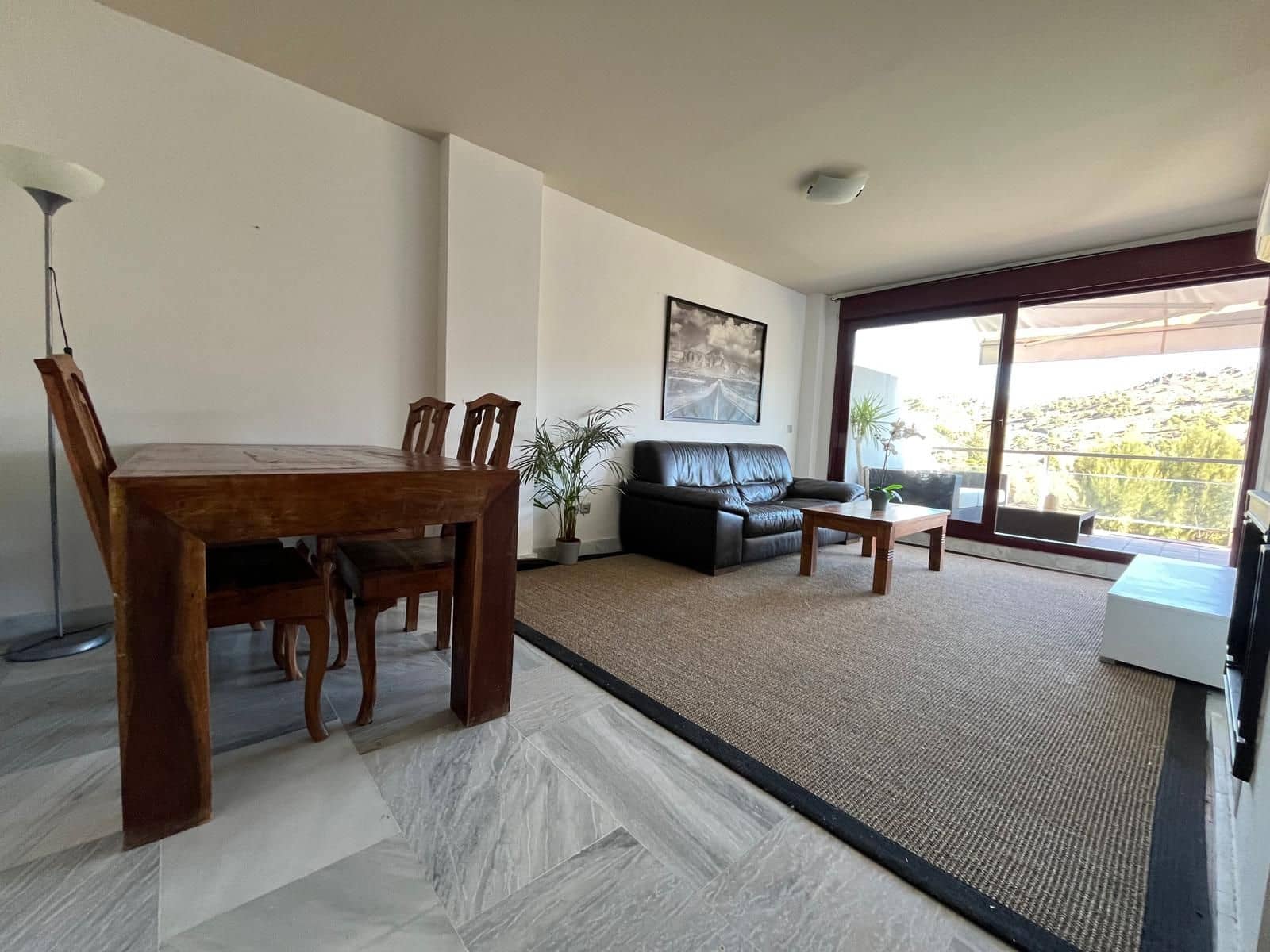 2 bedroom Apartment for sale in Benahavis - € 260,000 (Ref: 9456065)