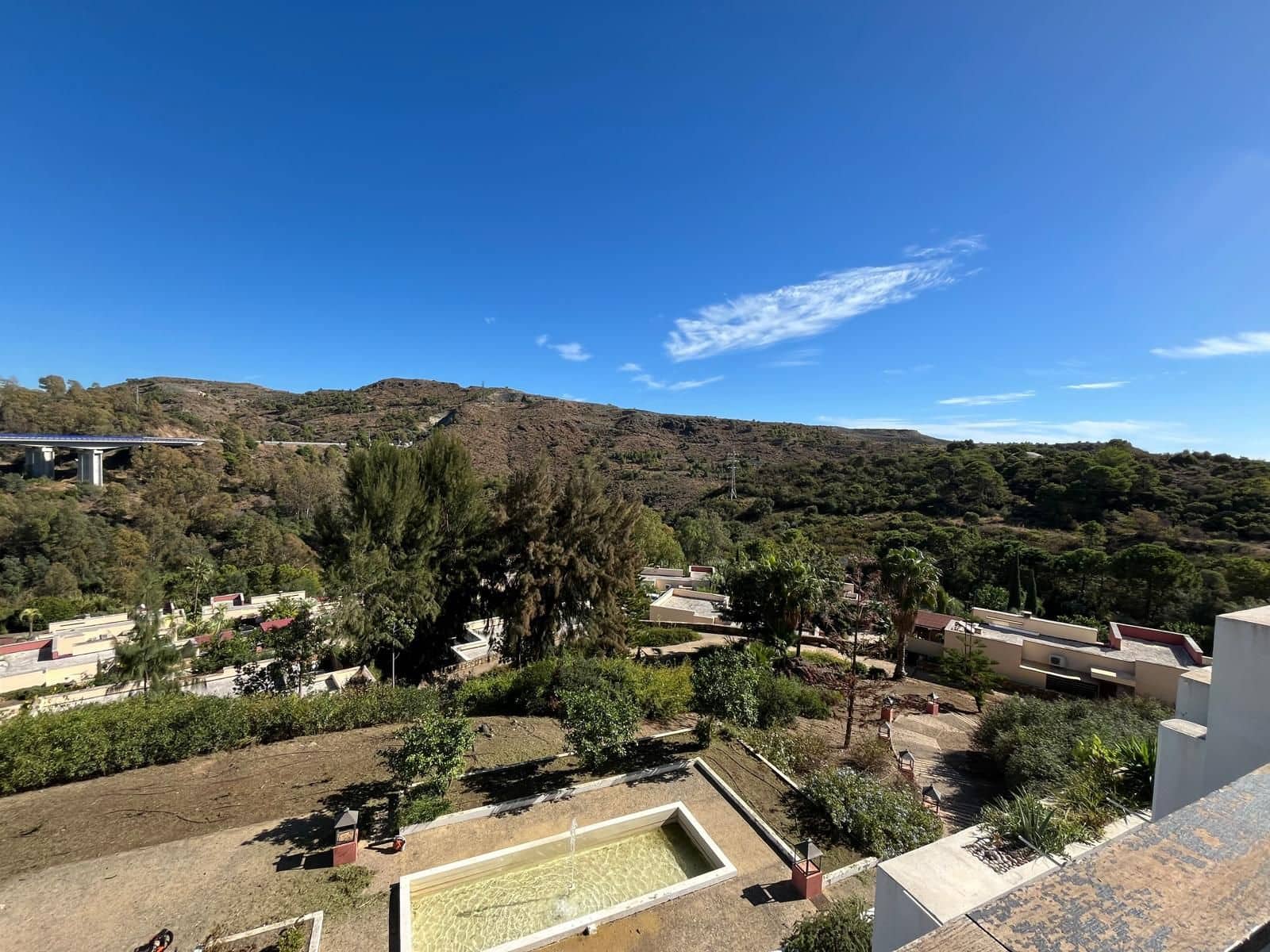 2 bedroom Apartment for sale in Benahavis - € 260,000 (Ref: 9456065)