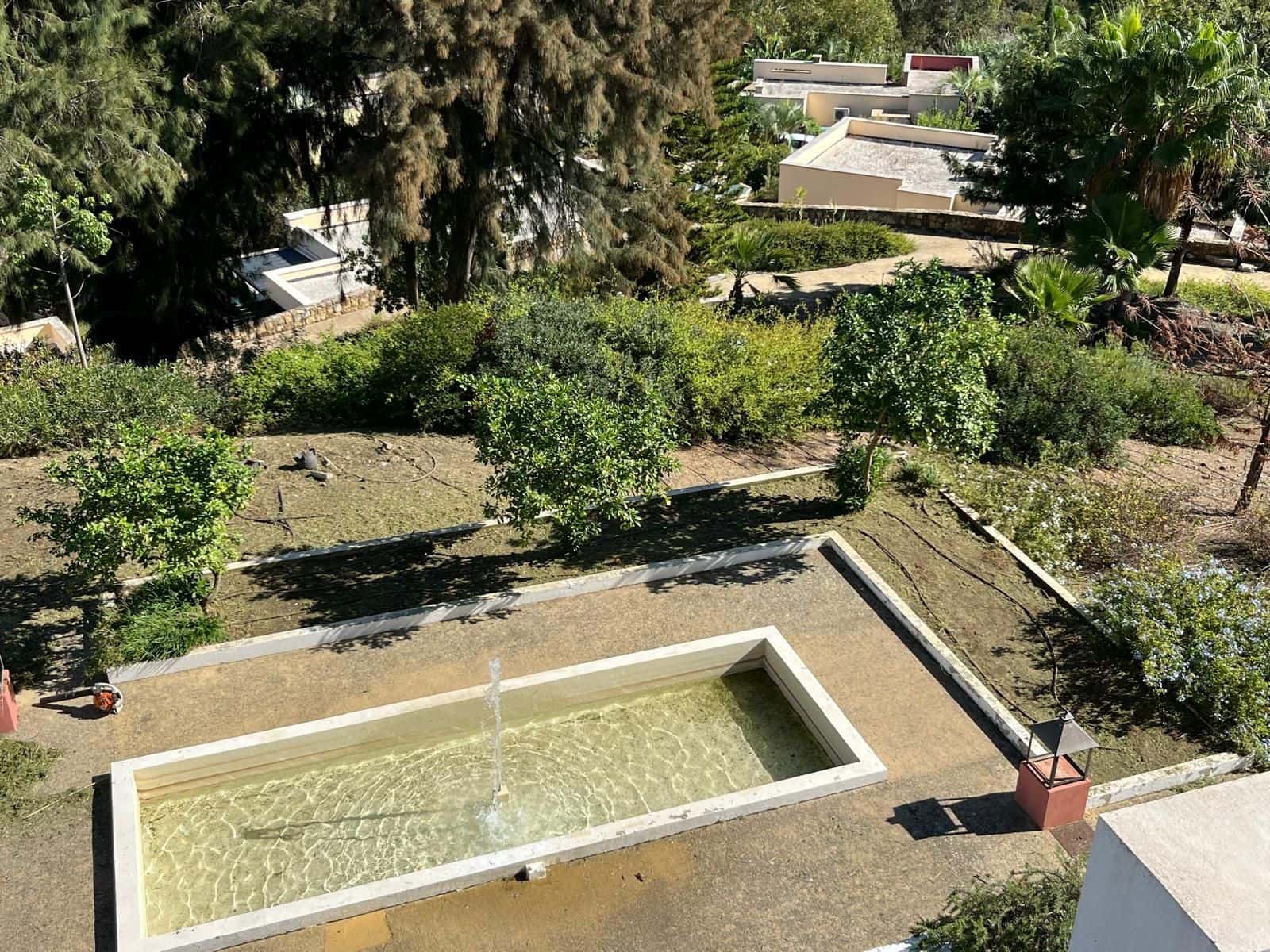 2 bedroom Apartment for sale in Benahavis - € 260,000 (Ref: 9456065)