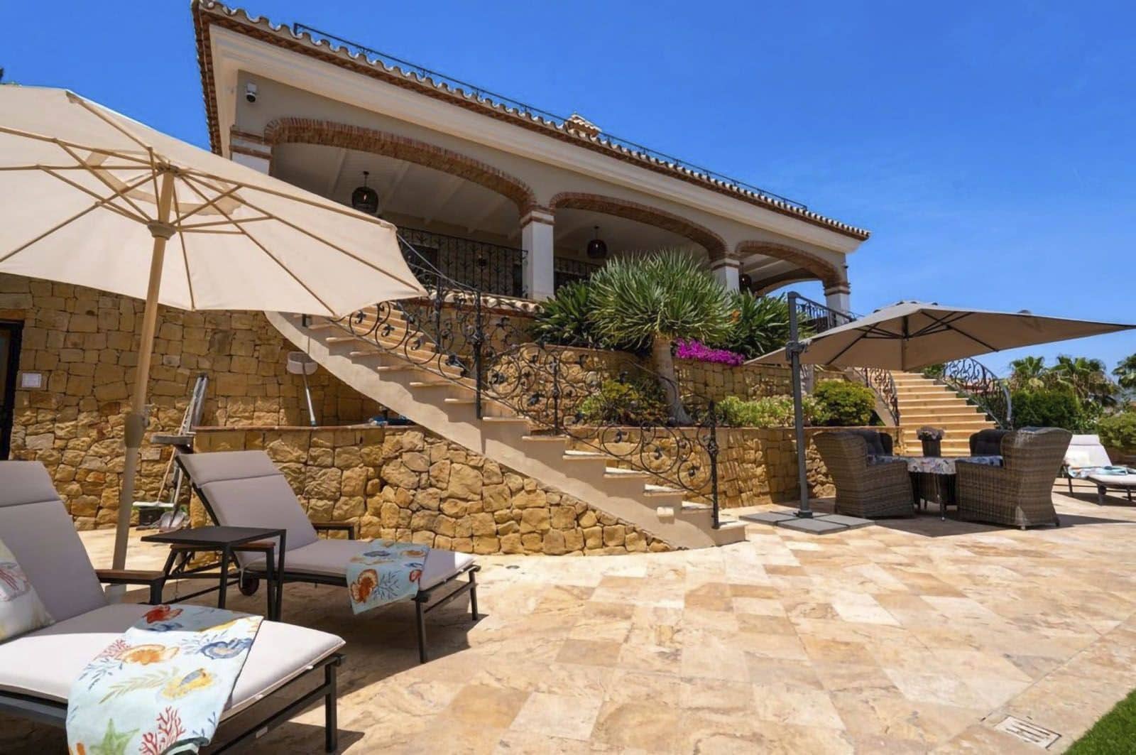 5 slaapkamer Villa te koop in La Cala de Mijas - € 3.650.000 (Ref: 9456066)