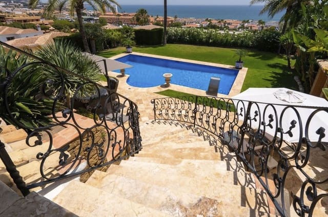 5 slaapkamer Villa te koop in La Cala de Mijas, Mijas - € 3.650.000 (Ref: 9456066)