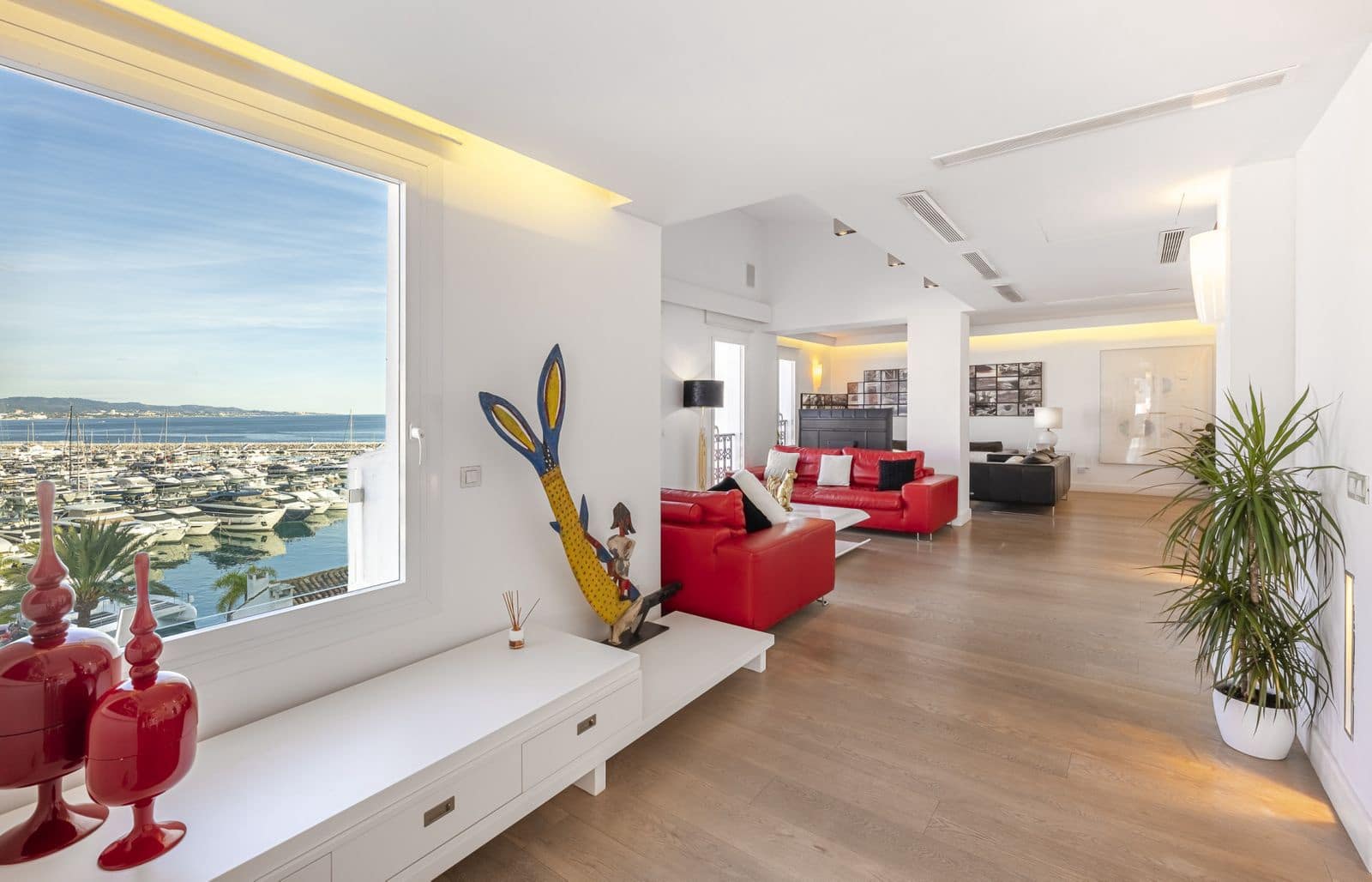 3 bedroom Penthouse for sale in Puerto Banus - € 1,900,000 (Ref: 9456069)