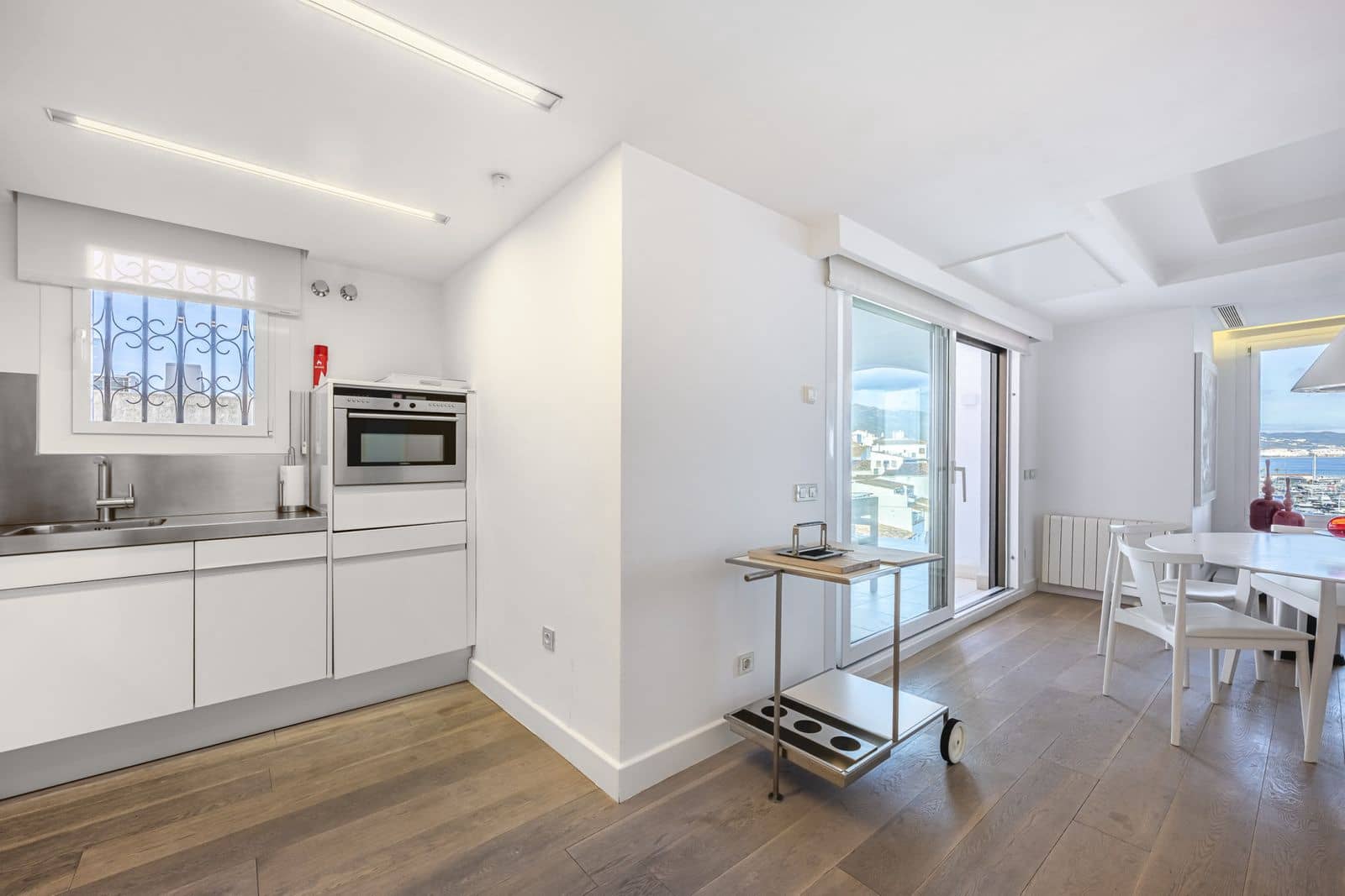 3 bedroom Penthouse for sale in Puerto Banus - € 1,900,000 (Ref: 9456069)