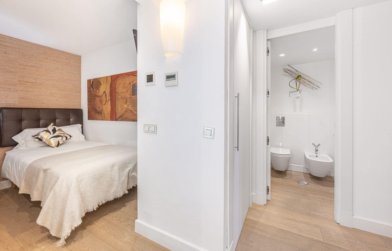 3 bedroom Penthouse for sale in Puerto Banus - € 1,900,000 (Ref: 9456069)