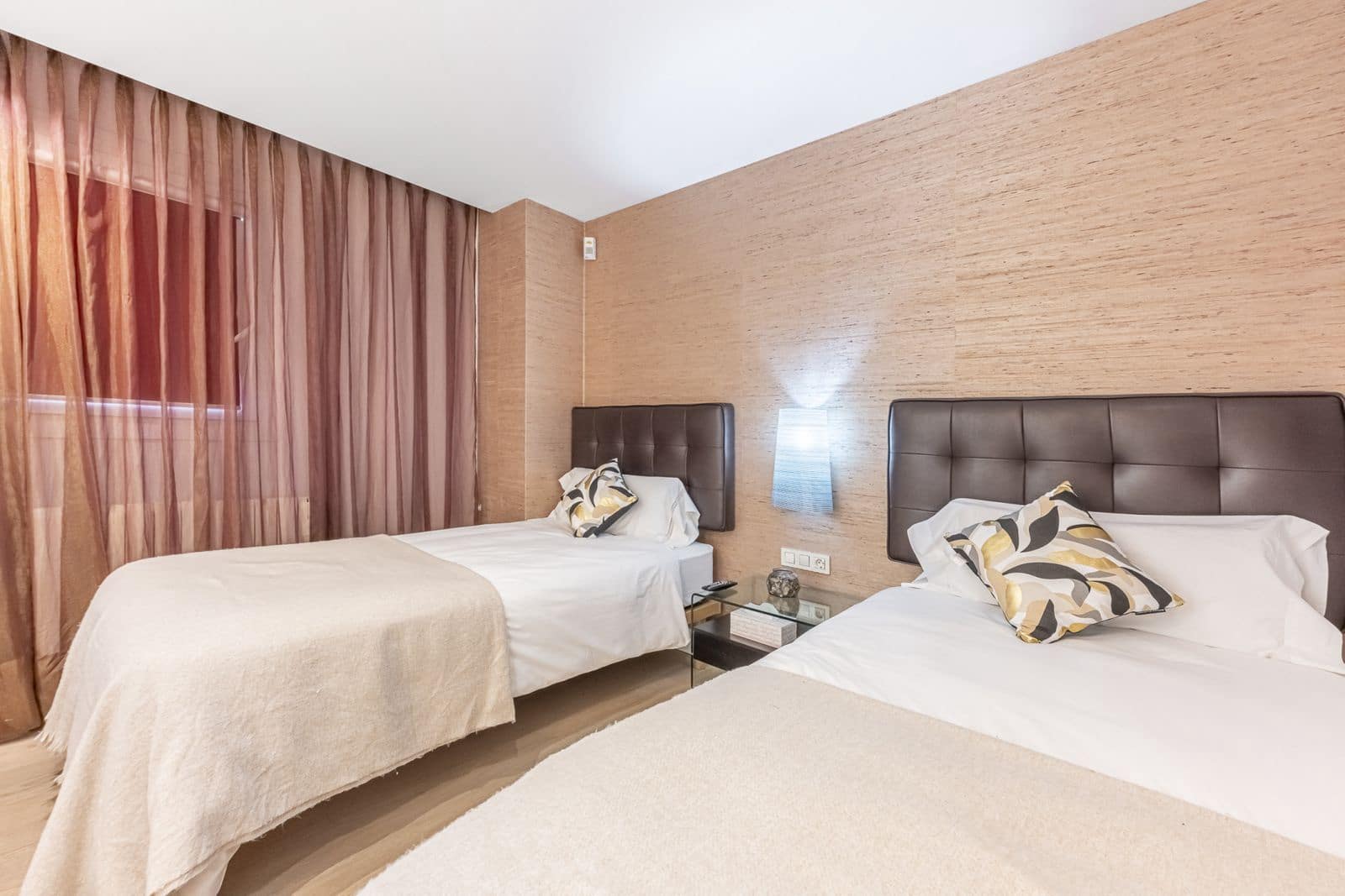 3 bedroom Penthouse for sale in Puerto Banus - € 1,900,000 (Ref: 9456069)