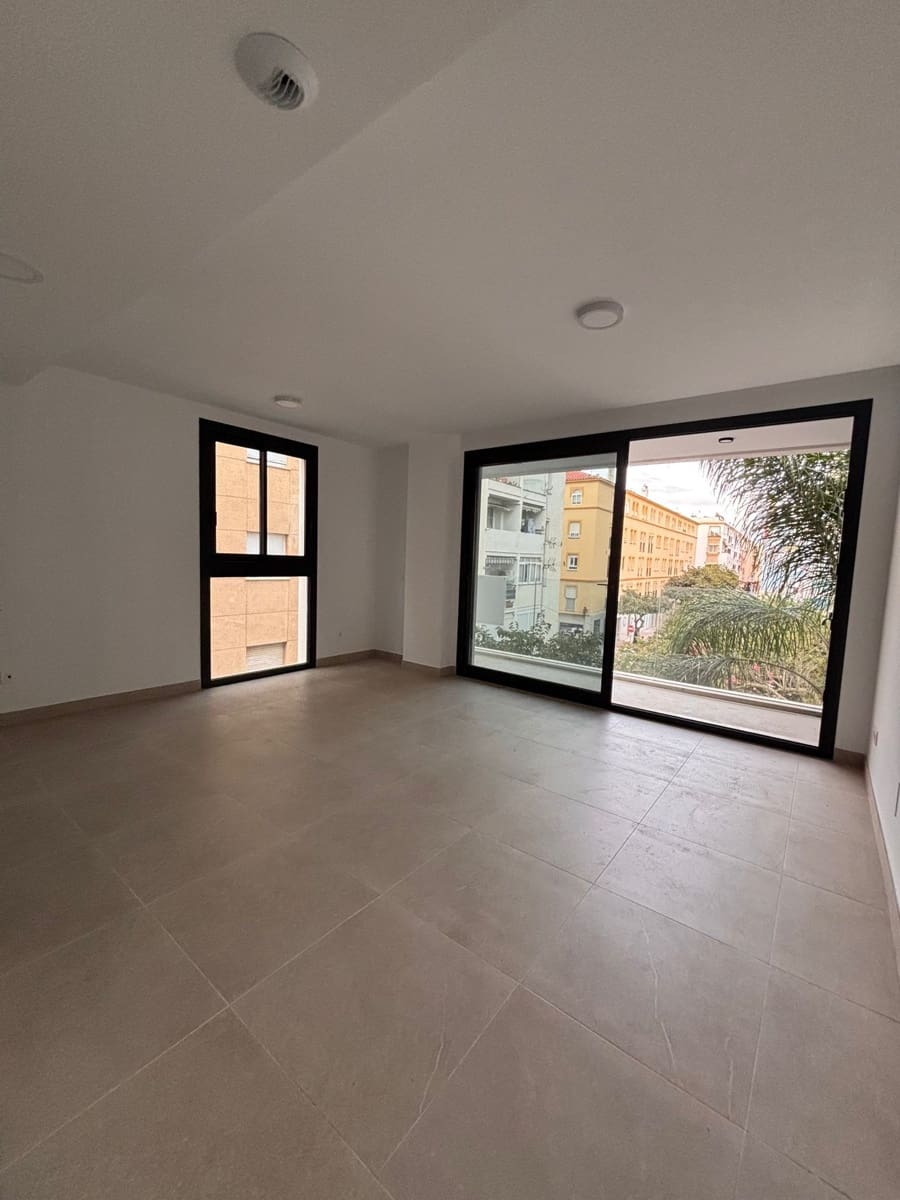 2 bedroom Apartment for sale in Estepona - € 450,000 (Ref: 9456070)