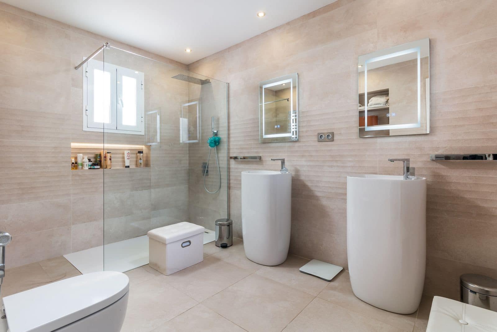 4 sypialnia Willa na sprzedaż w Benahavis - 1 395 000 € (Ref: 9456071)