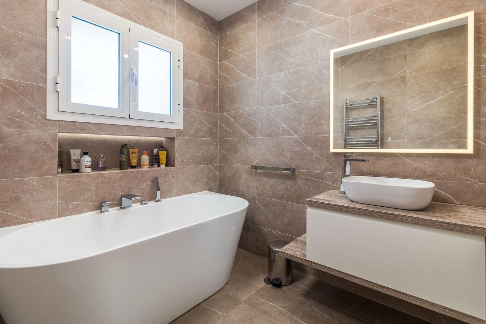 4 sypialnia Willa na sprzedaż w Benahavis - 1 395 000 € (Ref: 9456071)