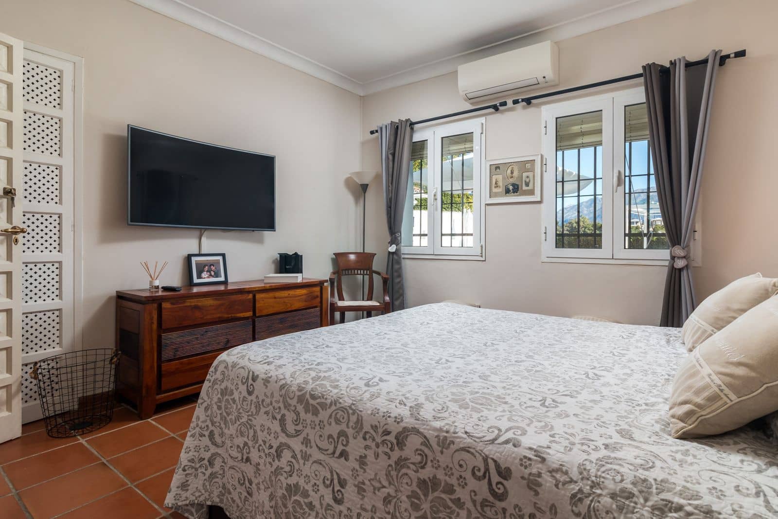 4 sypialnia Willa na sprzedaż w Benahavis - 1 395 000 € (Ref: 9456071)