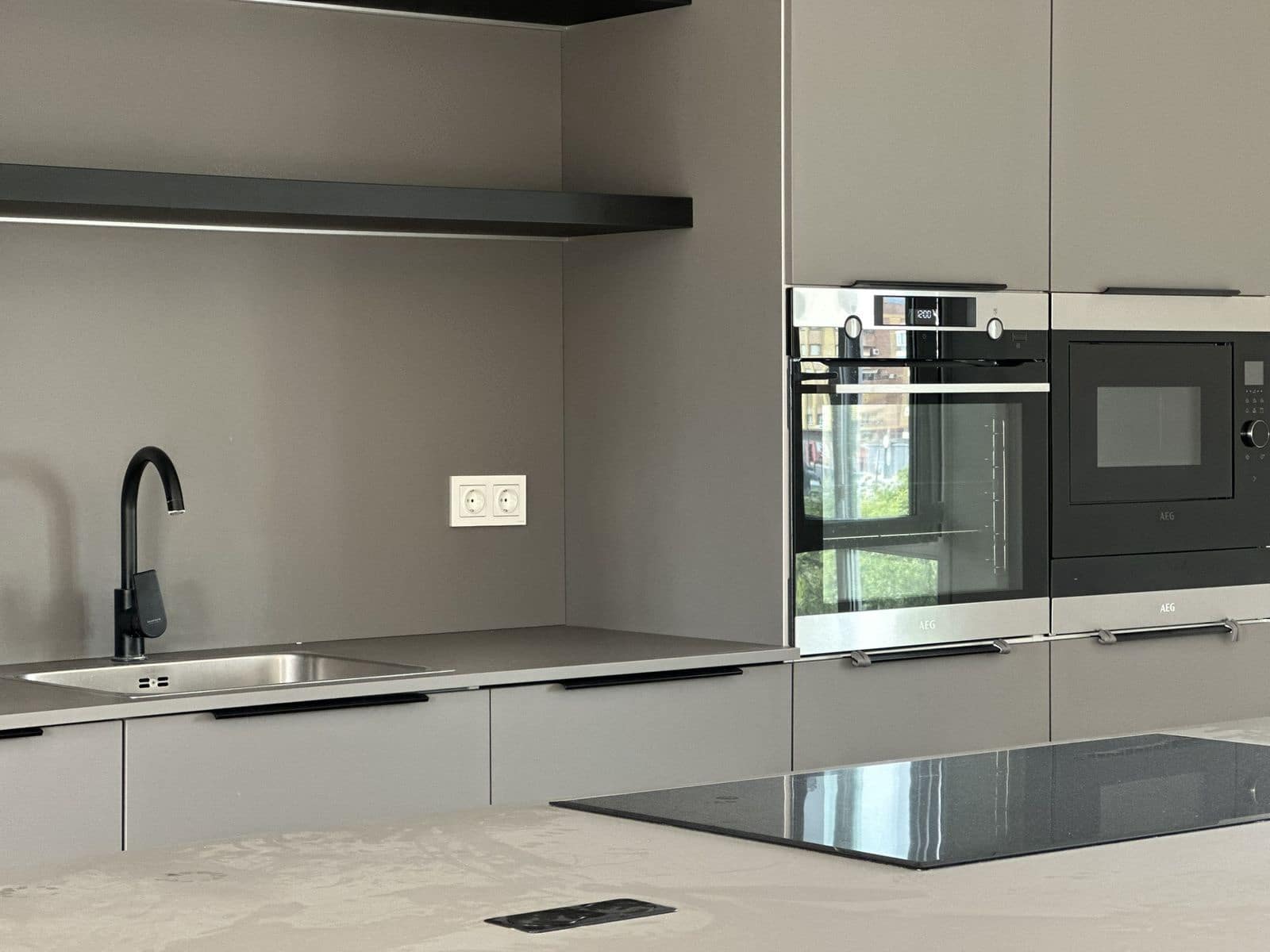 Apartamento de 4 habitaciones en San Pedro de Alcantara en venta - 1.270.000 € (Ref: 9456074)