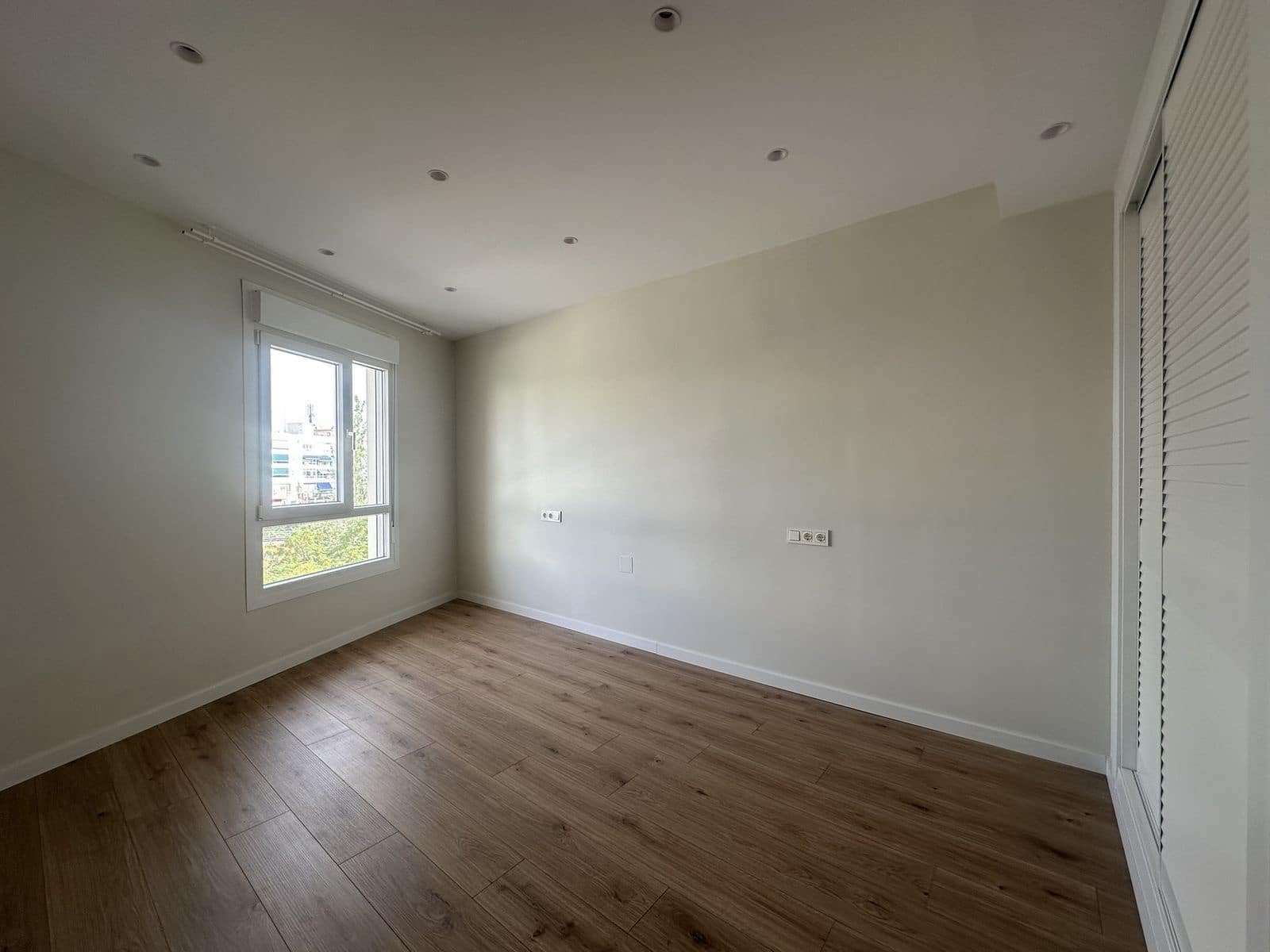 Apartamento de 4 habitaciones en San Pedro de Alcantara en venta - 1.270.000 € (Ref: 9456074)