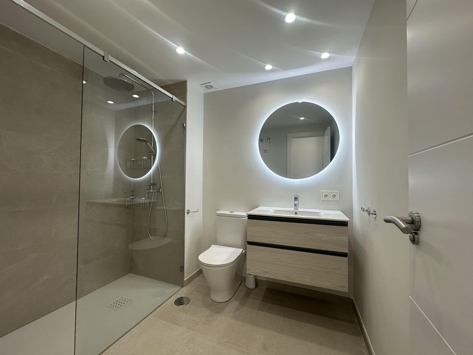 Apartamento de 4 habitaciones en San Pedro de Alcantara en venta - 1.270.000 € (Ref: 9456074)