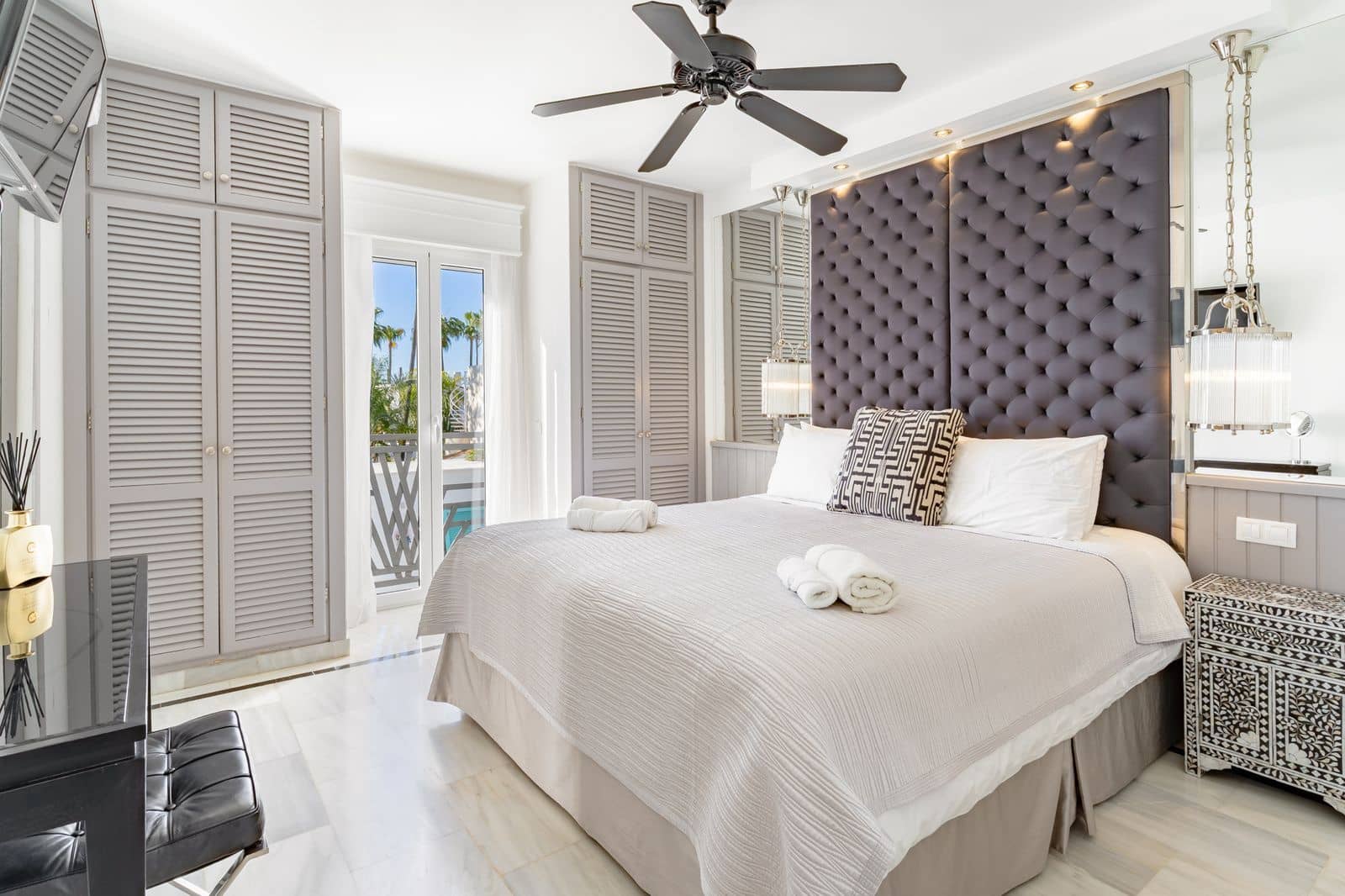 5 soverom Villa til salgs i Estepona - € 1 295 000 (Ref: 9456076)