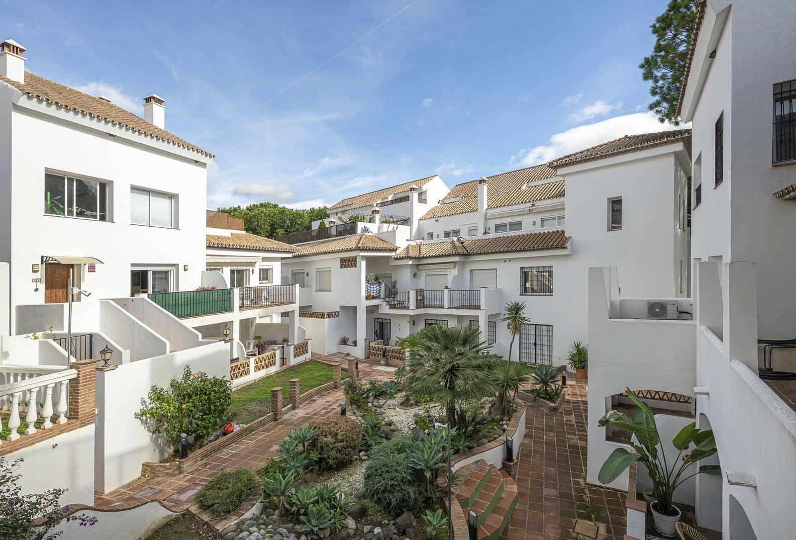 2 slaapkamer Appartement te koop in Aloha Golf - € 499.000 (Ref: 9456077)