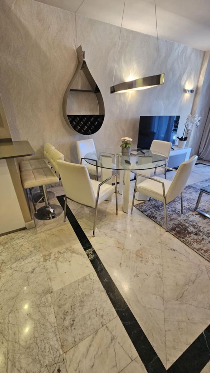 2 bedroom Apartment for sale in Puerto Banus - € 619,999 (Ref: 9456080)