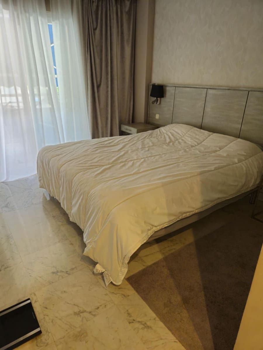 2 bedroom Apartment for sale in Puerto Banus - € 619,999 (Ref: 9456080)