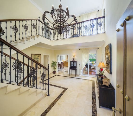 4 chambre Villa/Maison à vendre à Elviria, Marbella - 2 440 000 € (Ref: 9456081)