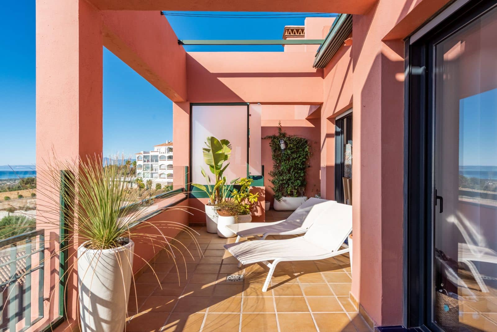 4 Zimmer Apartment zu verkaufen in Calahonda - 690.000 € (Ref: 9456089)