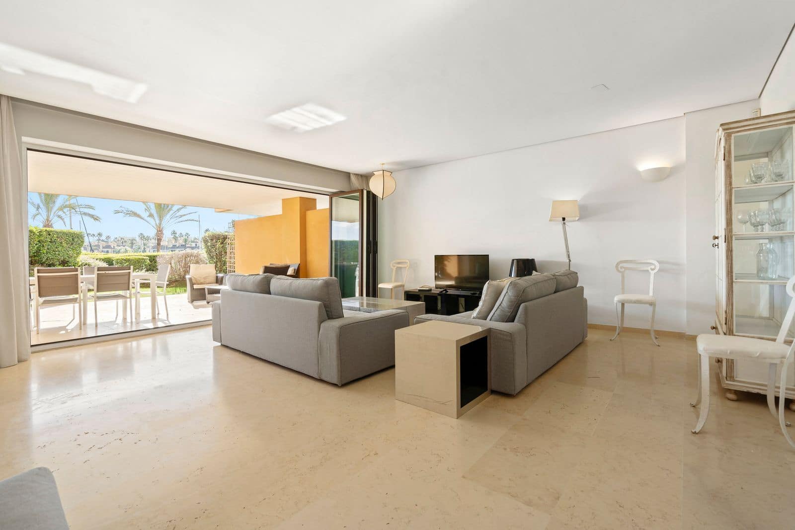 3 quarto Apartamento para venda em Sotogrande - 900 000 € (Ref: 9456090)