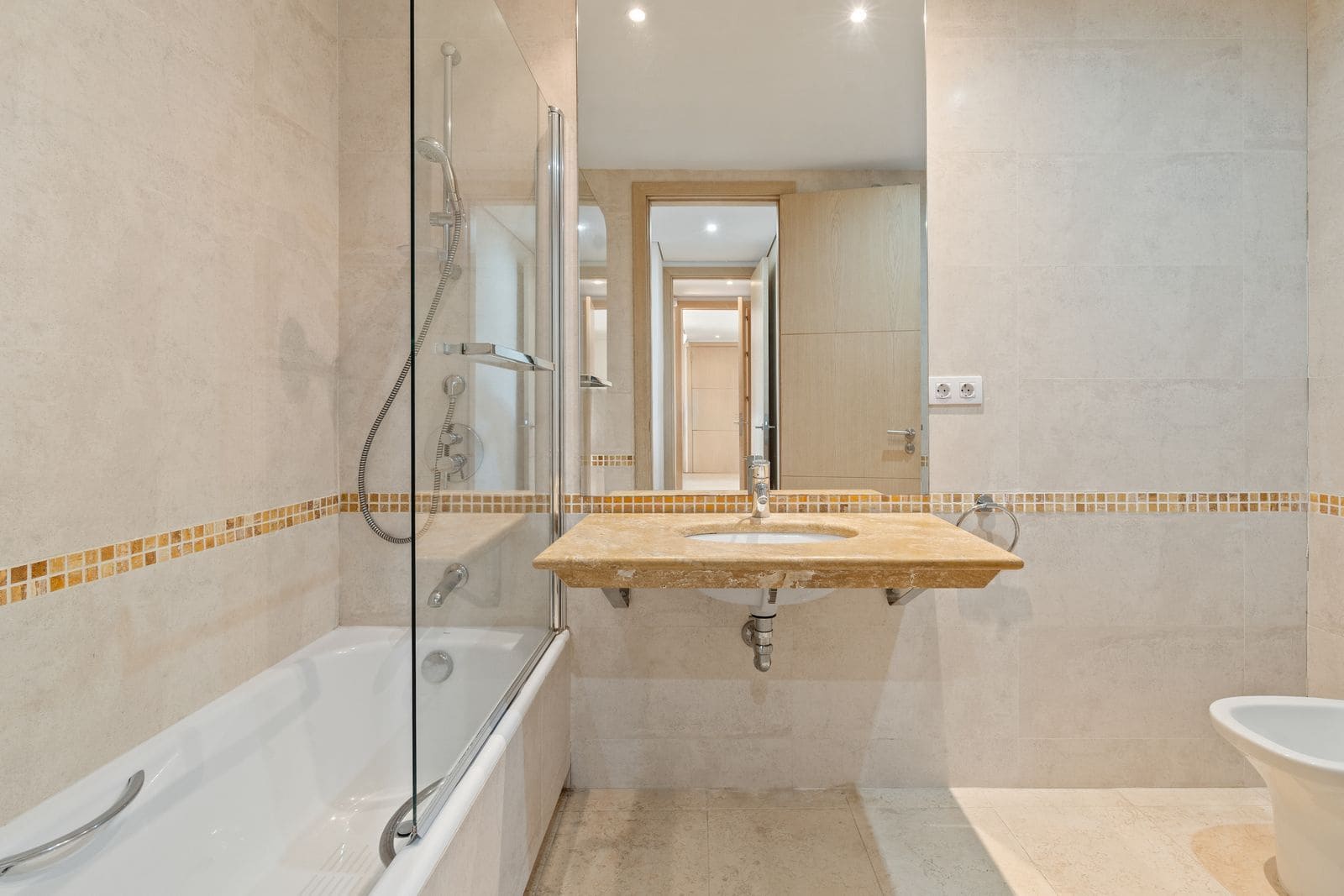 3 quarto Apartamento para venda em Sotogrande - 900 000 € (Ref: 9456090)