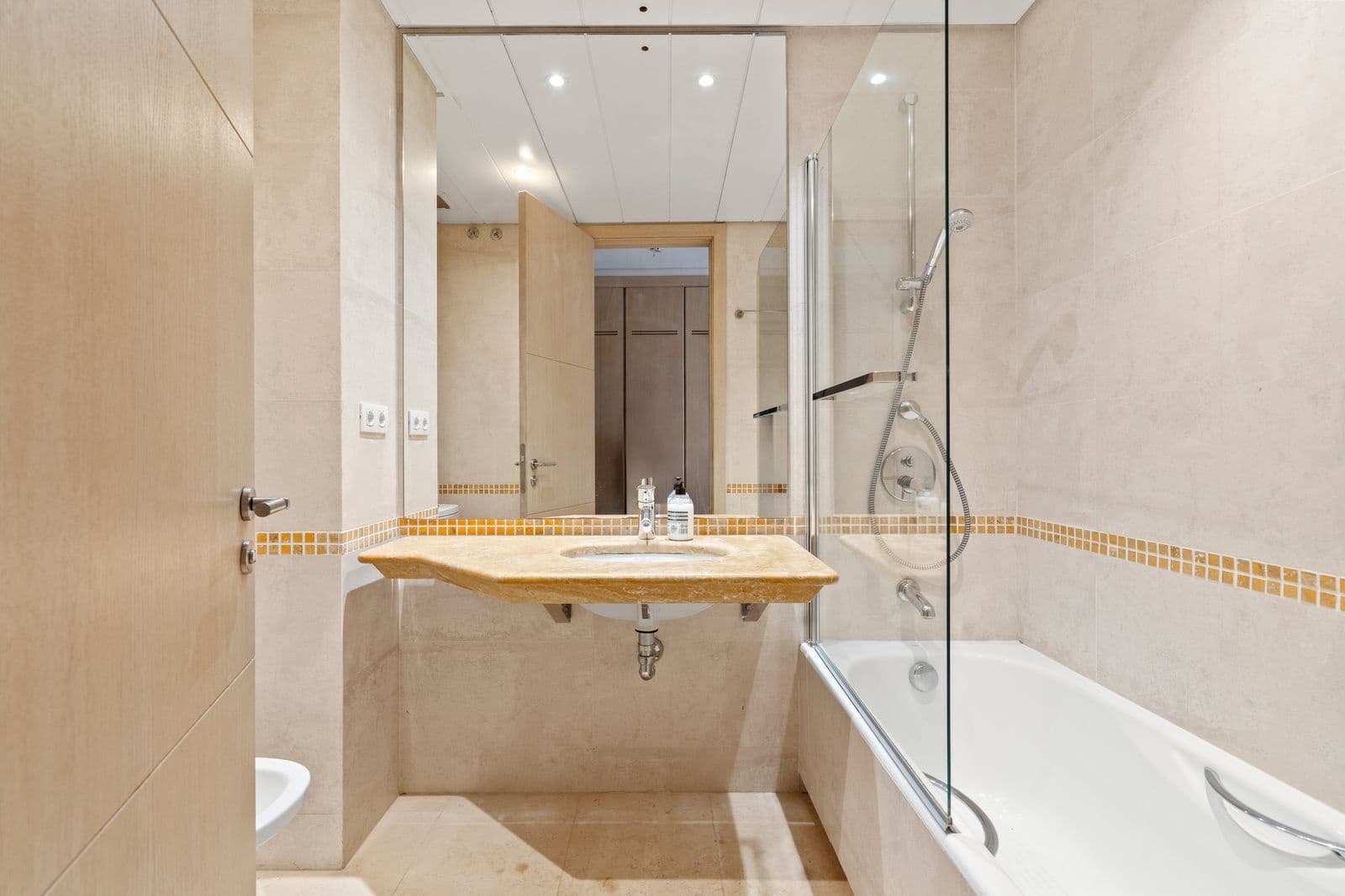 3 quarto Apartamento para venda em Sotogrande - 900 000 € (Ref: 9456090)