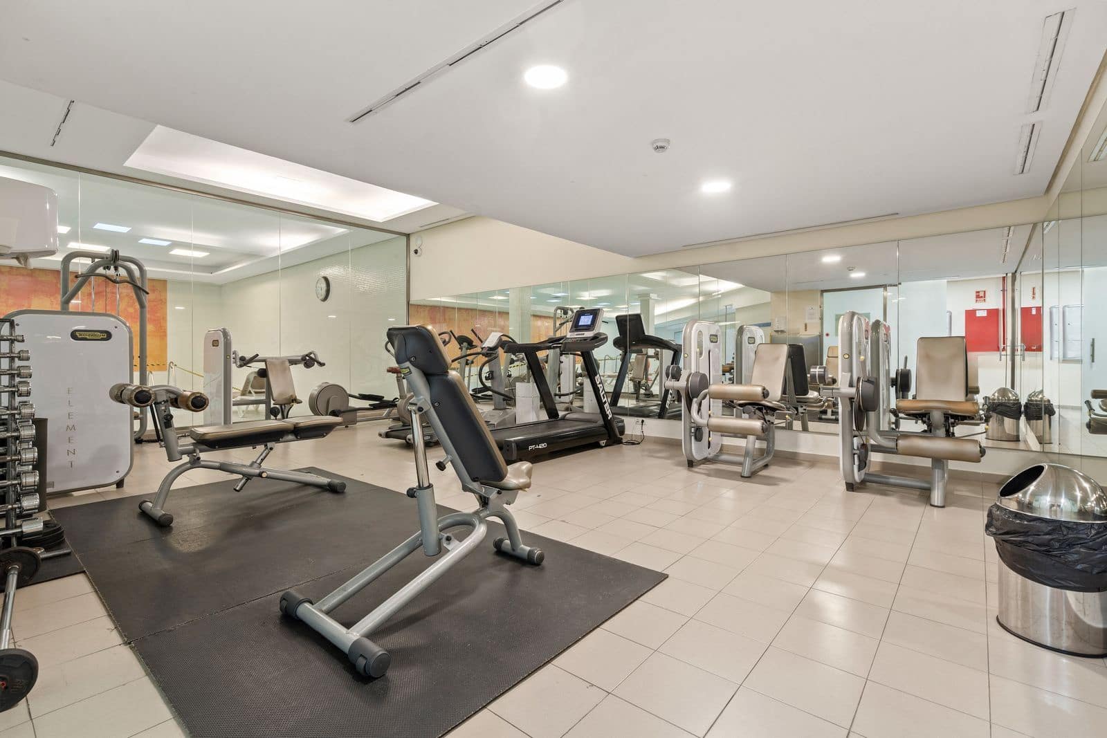 3 quarto Apartamento para venda em Sotogrande - 900 000 € (Ref: 9456090)