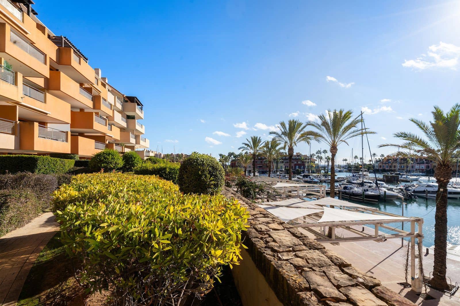 3 quarto Apartamento para venda em Sotogrande - 900 000 € (Ref: 9456090)