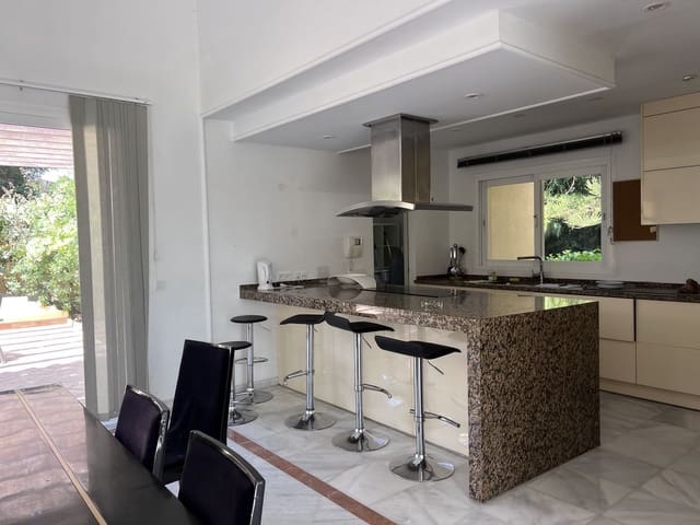 4 camera da letto Villa in vendita in Bahía de Marbella, Marbella - 3.995.000 € (Rif: 9456097)