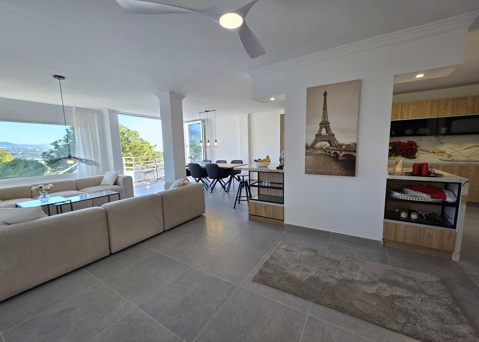 3 bedroom Apartment for sale in Nueva Andalucia - € 749,000 (Ref: 9456098)