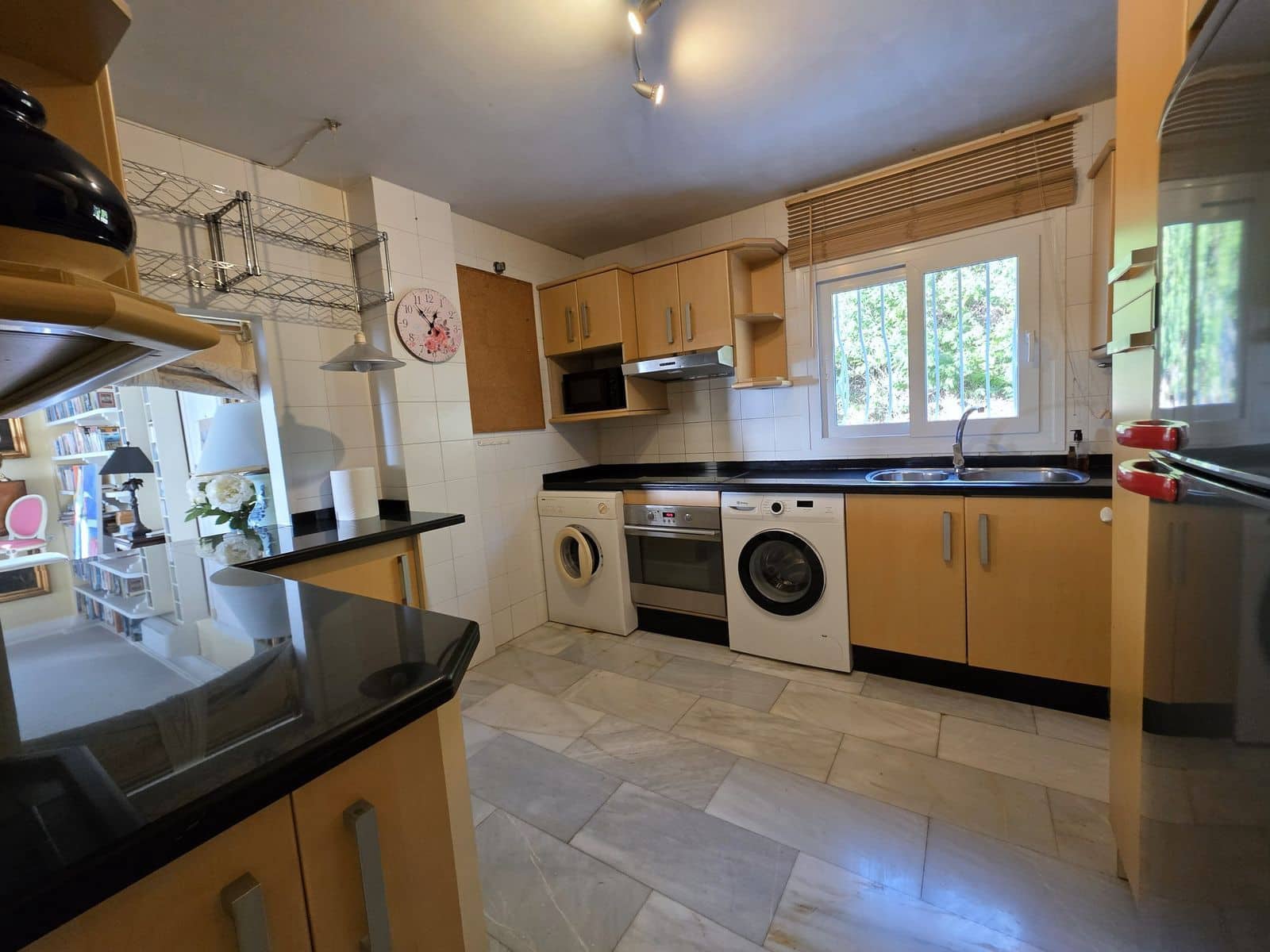 2 Zimmer Apartment zu verkaufen in La Mairena - 399.000 € (Ref: 9456101)