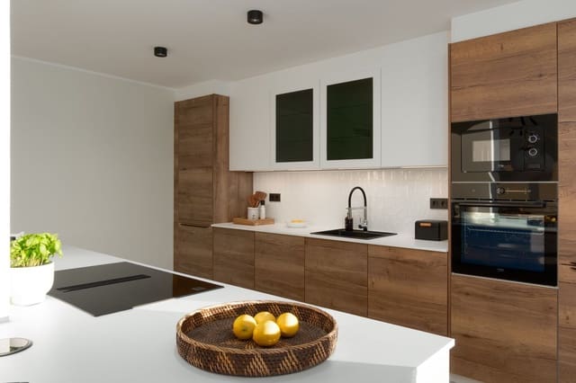 3 makuuhuone Kattohuoneisto myytävänä paikassa Torrequebrada, Benalmádena - 840 000 € (Ref: 9456115)