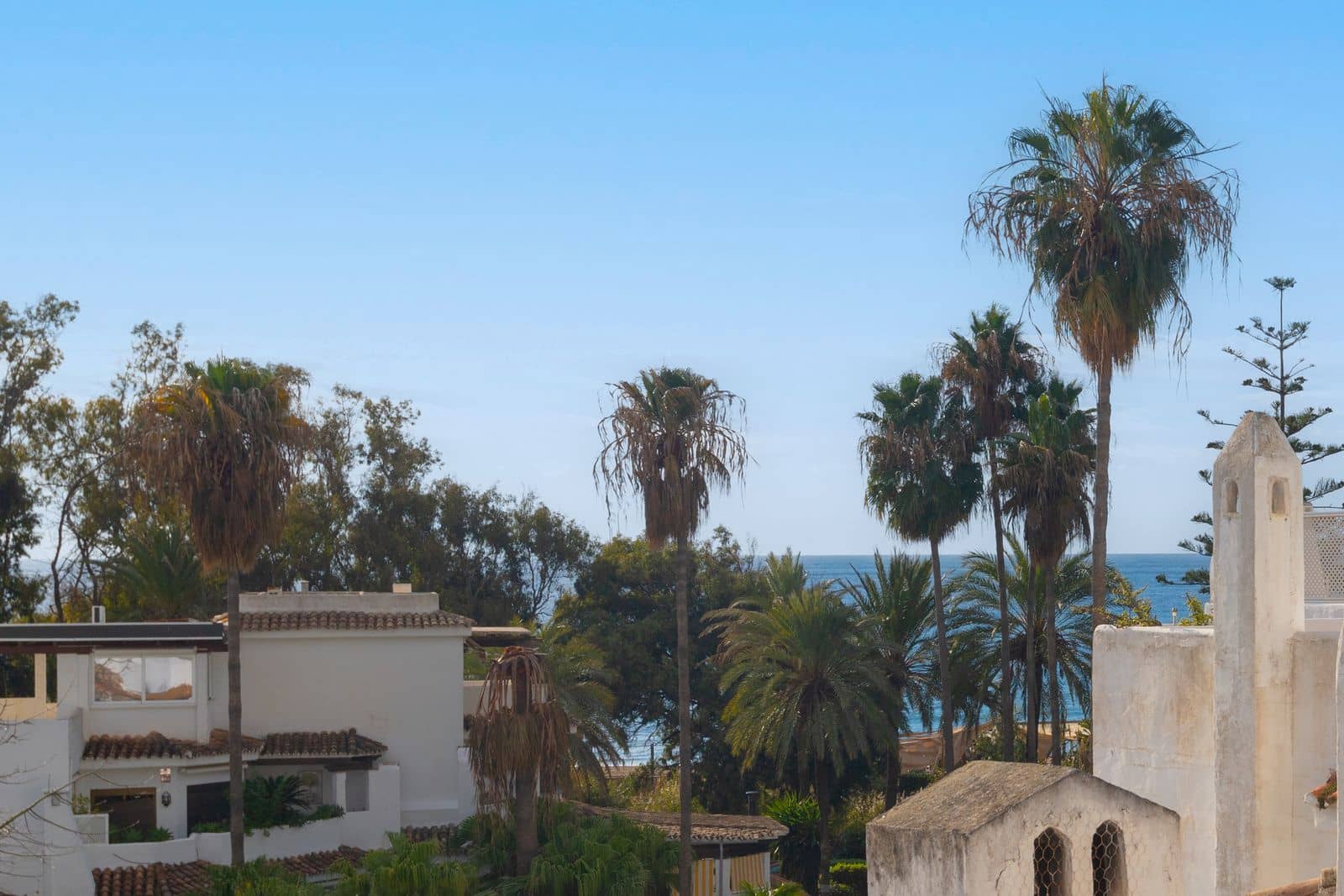 3 bedroom Apartment for sale in Elviria - € 795,000 (Ref: 9456117)