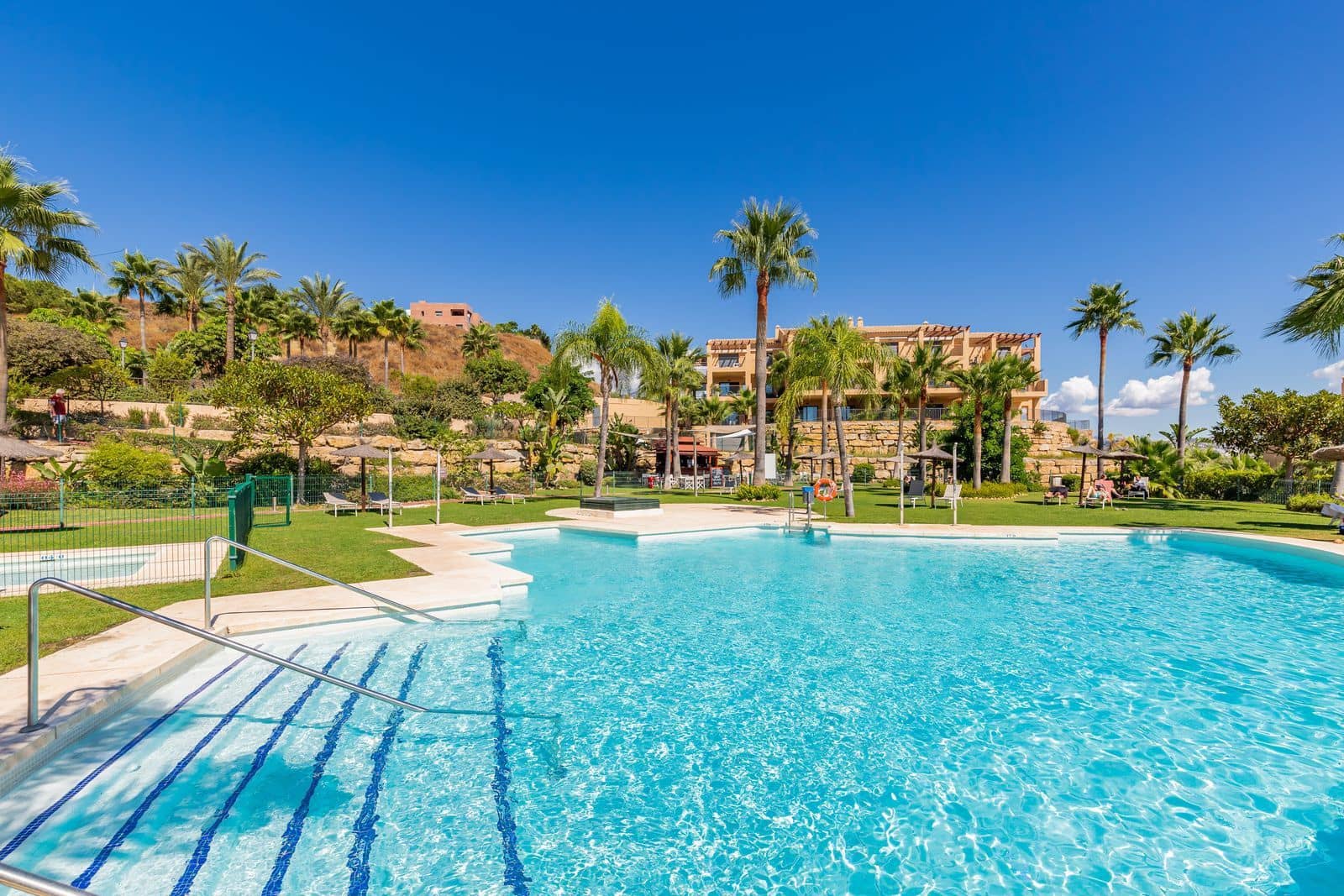 2 slaapkamer Penthouse te koop in Benahavis - € 680.000 (Ref: 9456118)