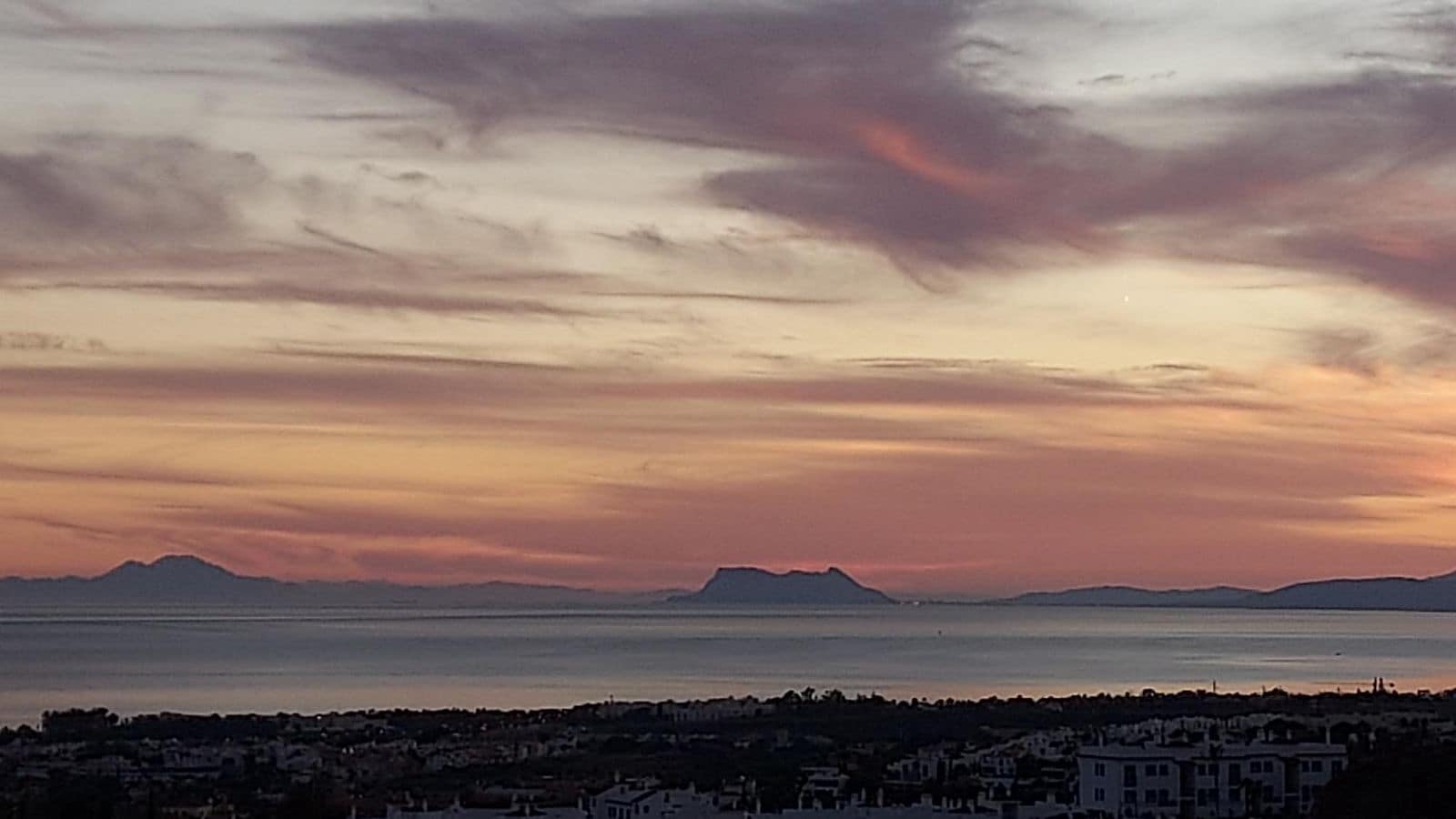 2 slaapkamer Penthouse te koop in Benahavis - € 680.000 (Ref: 9456118)