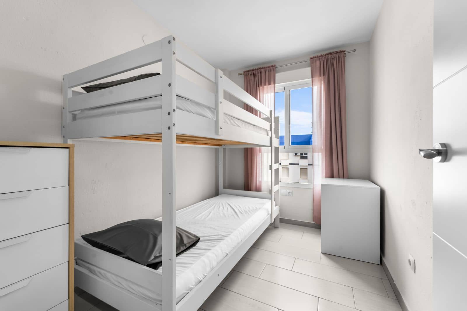 3 soverom Strandleiligheter til salgs i Benalmadena - € 429 000 (Ref: 9456119)