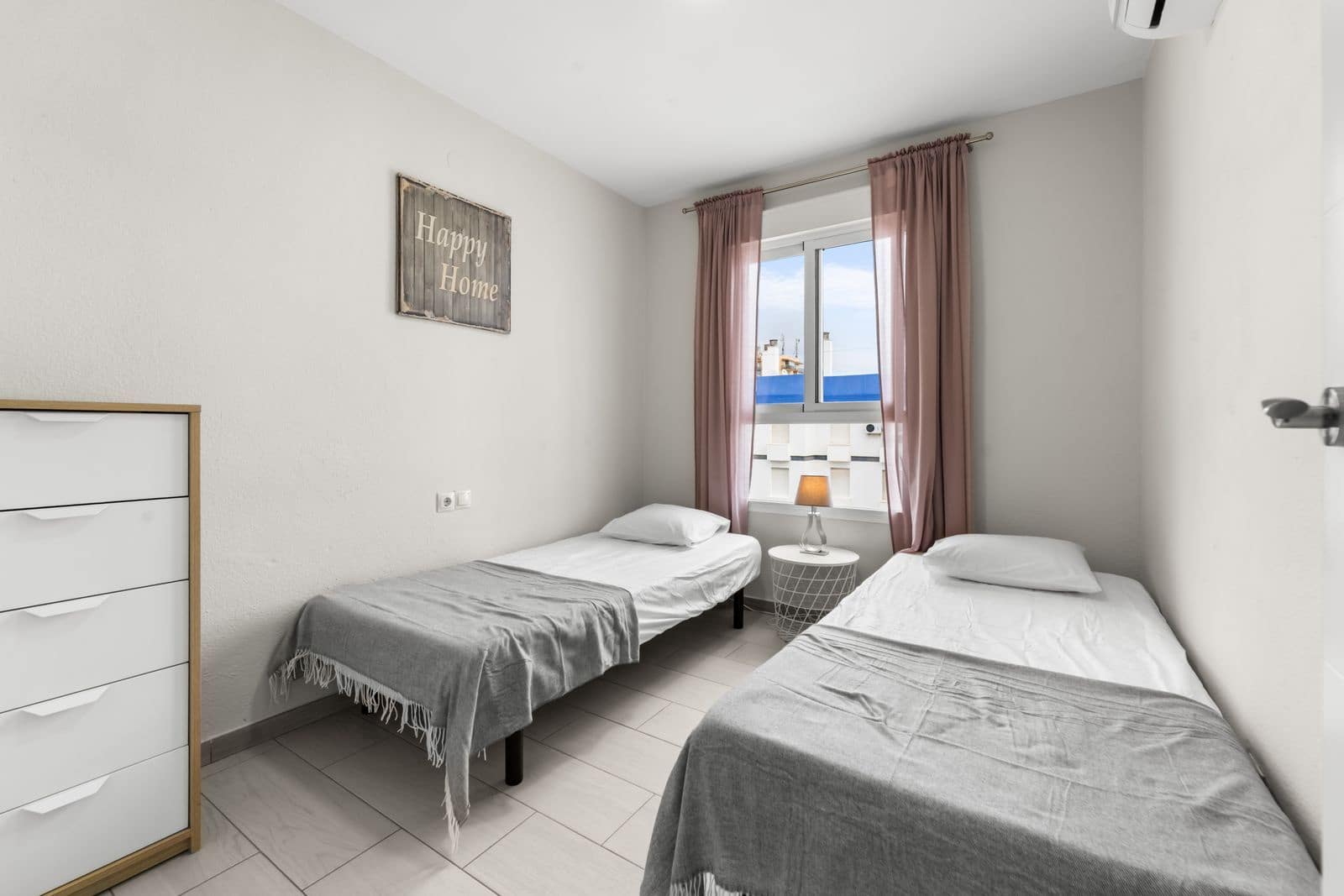 3 soverom Strandleiligheter til salgs i Benalmadena - € 429 000 (Ref: 9456119)