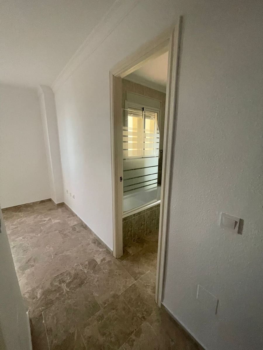 Casa de 4 habitaciones en Casares en venta - 550.000 € (Ref: 9468338)