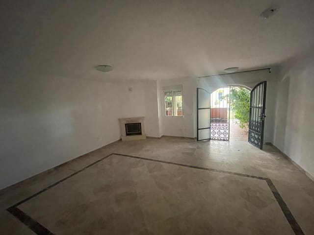 Casa de 4 habitaciones en Casares en venta - 550.000 € (Ref: 9468338)