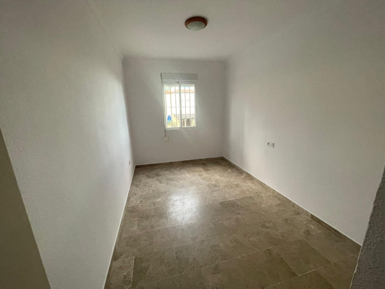 Casa de 4 habitaciones en Casares en venta - 550.000 € (Ref: 9468338)