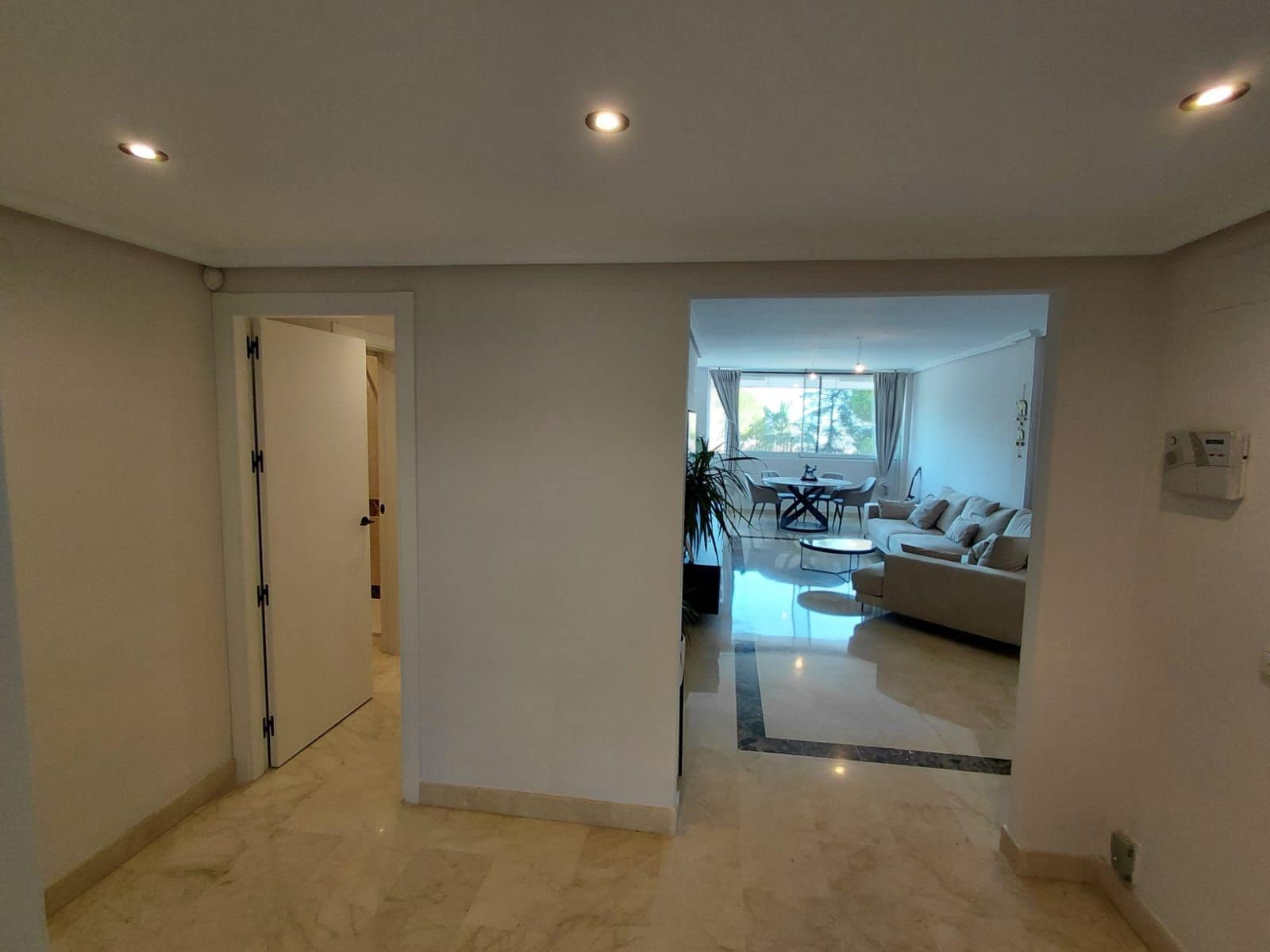 2 makuuhuone Huoneisto myytävänä paikassa Marbella - 540 000 € (Ref: 9468339)